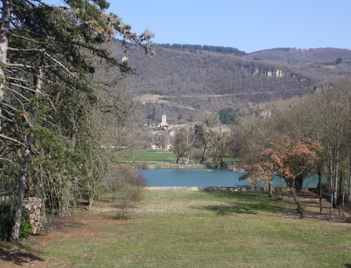 Relais Du Destin Ξενοδοχείο Vertrieu Εξωτερικό φωτογραφία